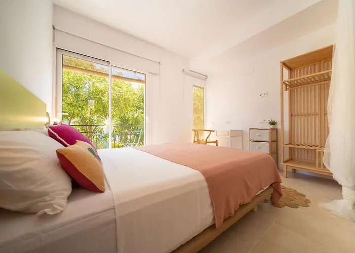 Sitges Beach Hostal Bonanza
