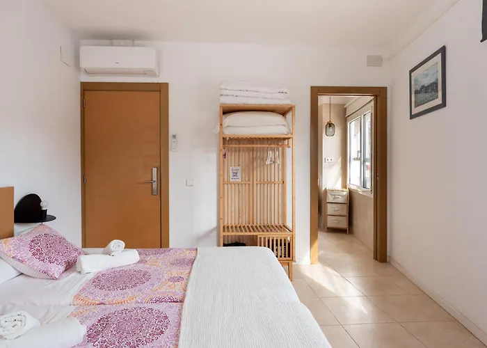 Sitges Beach Hostal Bonanza
